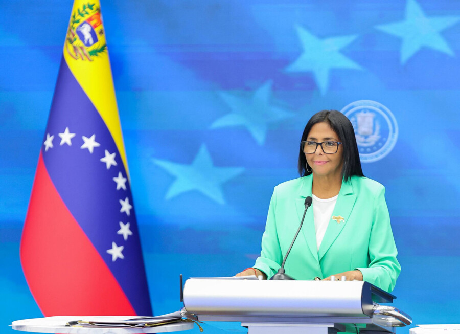 Delcy Rodríguez Announces Salary Increase in Venezuela for May 1st