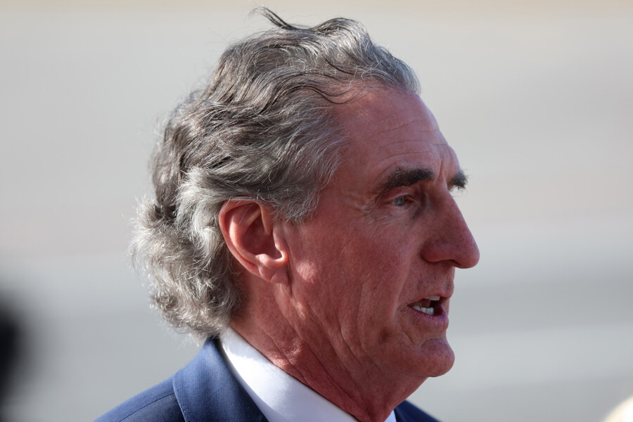 Venezuela signs agreement with Shell during US Secretary's visit