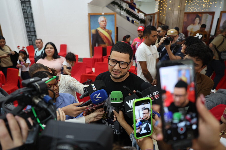 Venezuelans seek hearing | Ours Abroad News