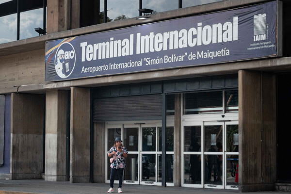 IATA warns airlines suspending Venezuela flights could lose traffic rights