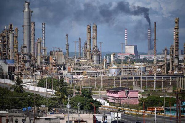 US Energy Secretary Arrives in Venezuela for Talks