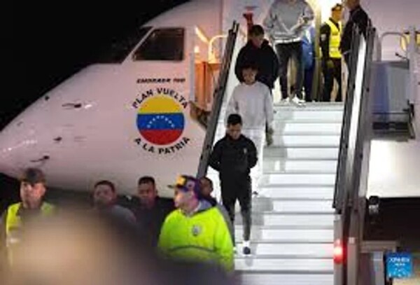 71 Venezuelans Return Home After Deportation